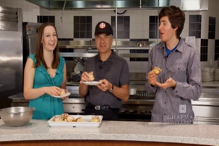 Thumbnail image for Reality Cook: Cinnamon Rolls